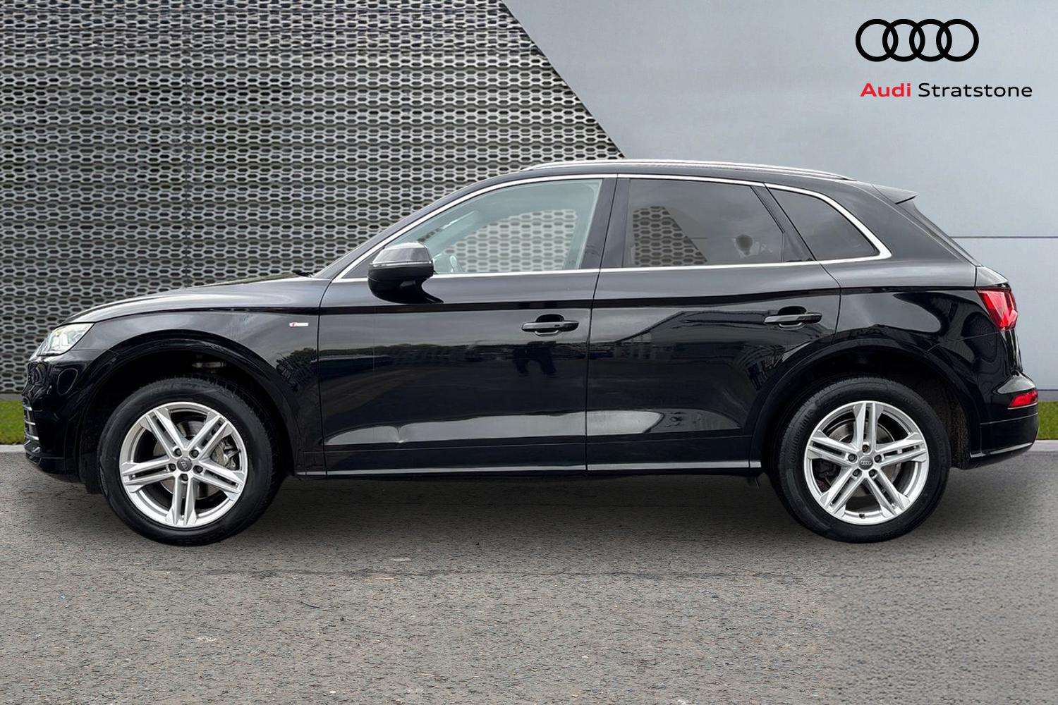Used Audi Q5 2019 for sale - 76141877: Photo 8