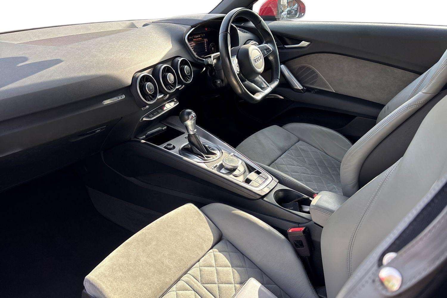 Used Audi TT 2018 for sale - 78076664: Photo 2