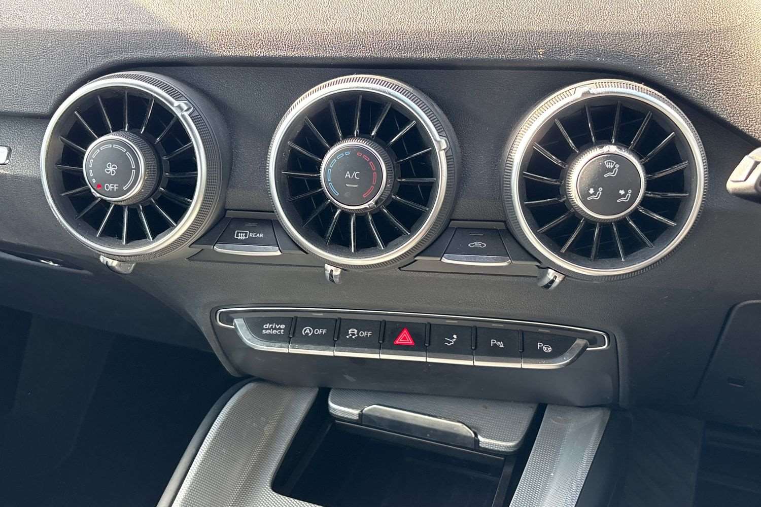 Used Audi TT 2018 for sale - 78076664: Photo 30