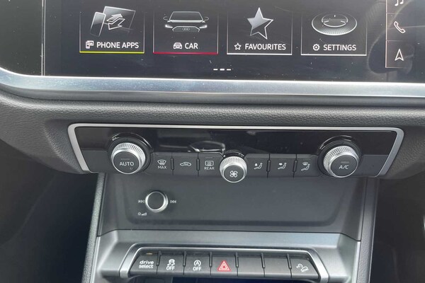 Used Audi Q3 2024 for sale - 74911197: Photo 16