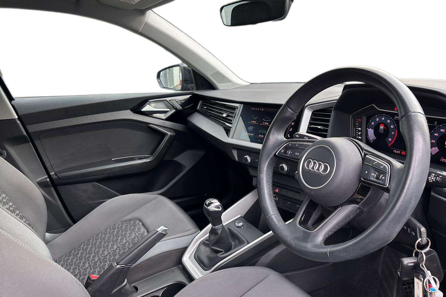 Used Audi A1 2021 for sale - 76022440: Photo 2