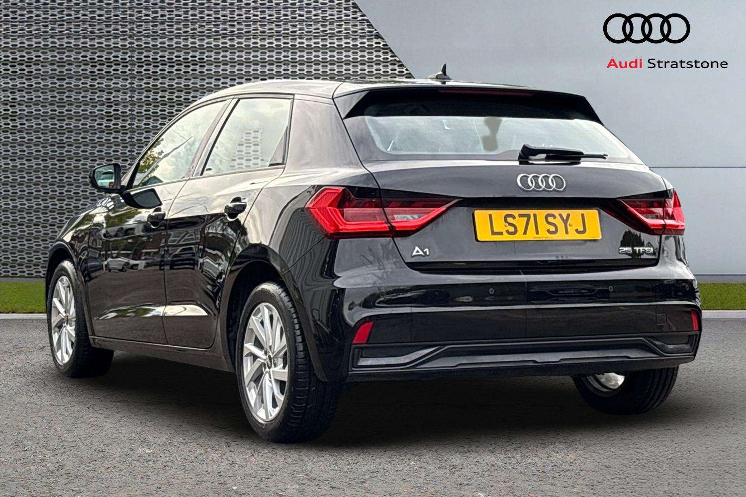 Used Audi A1 2021 for sale - 76022440: Photo 3