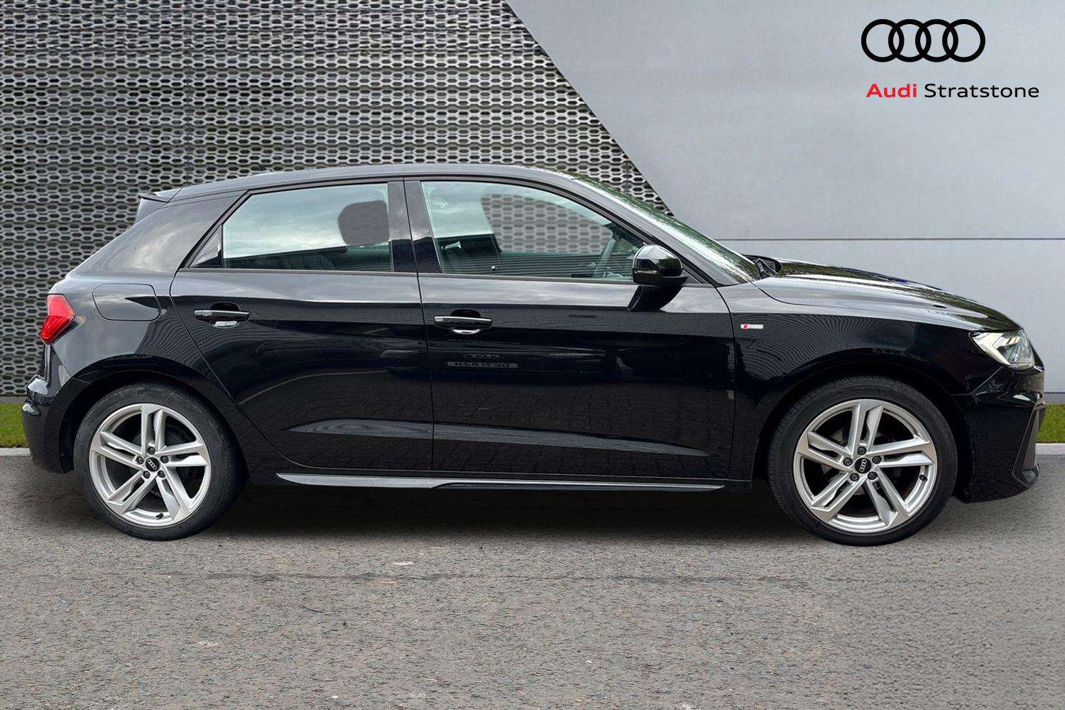 Used Audi A1 2021 for sale - 77333852: Photo 4