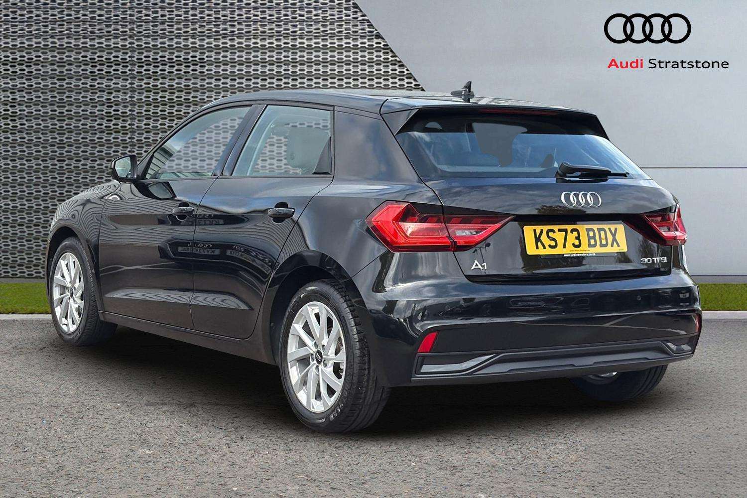 Used Audi A1 2023 for sale - 76540770: Photo 3