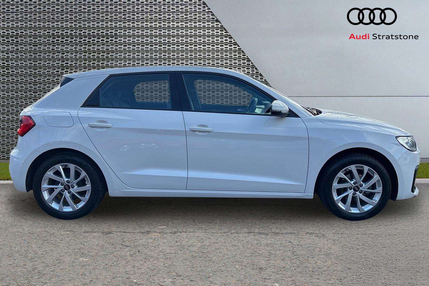 Used Audi A1 2023 for sale - 77886031: Photo 4