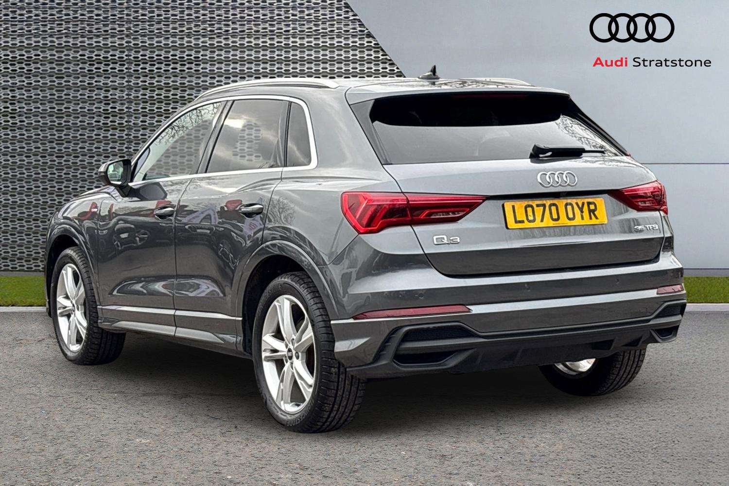 Used Audi Q3 2021 for sale - 77601352: Photo 3