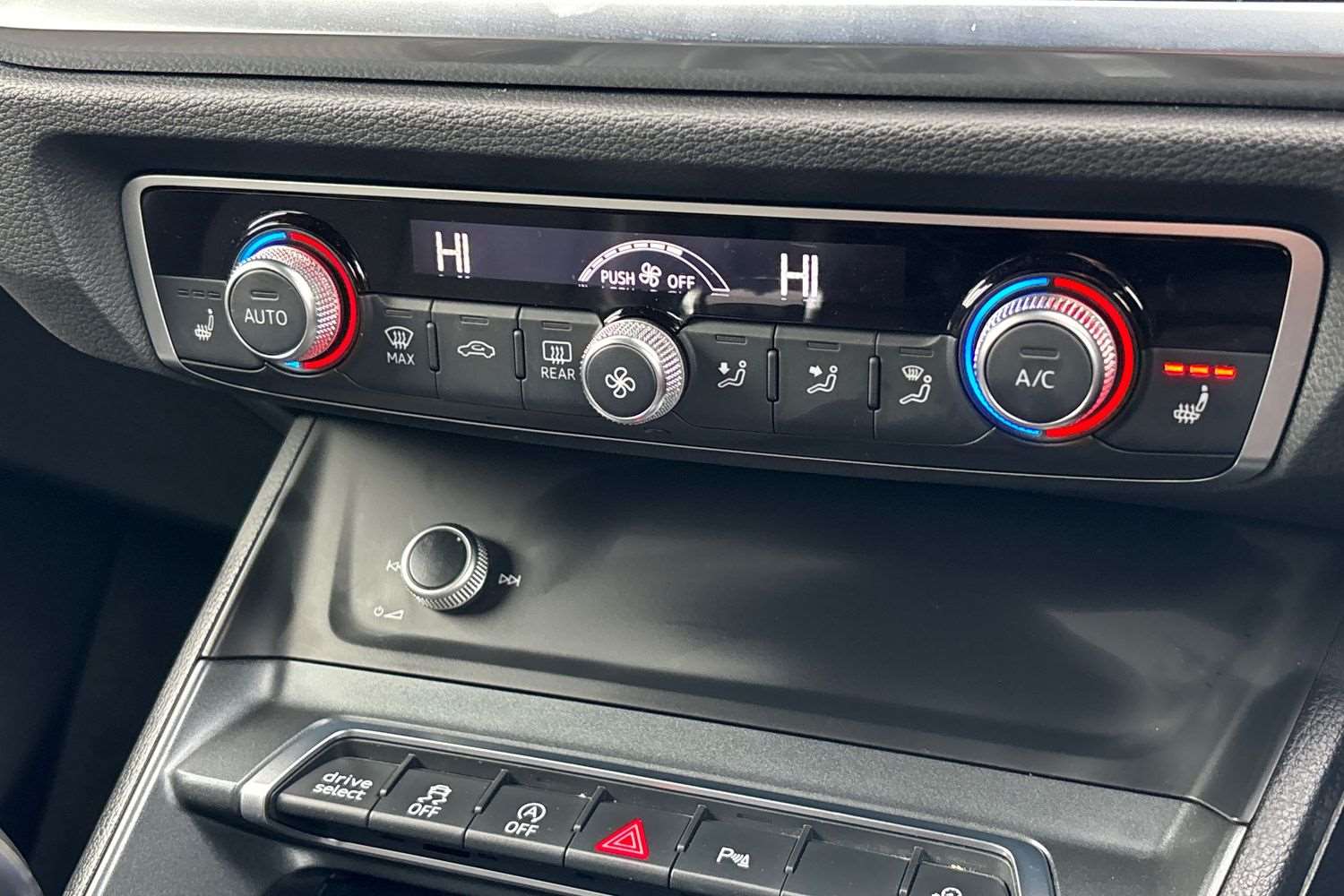 Used Audi Q3 2021 for sale - 77601352: Photo 30