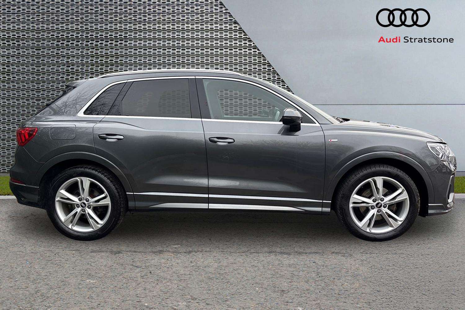 Used Audi Q3 2021 for sale - 77601352: Photo 4