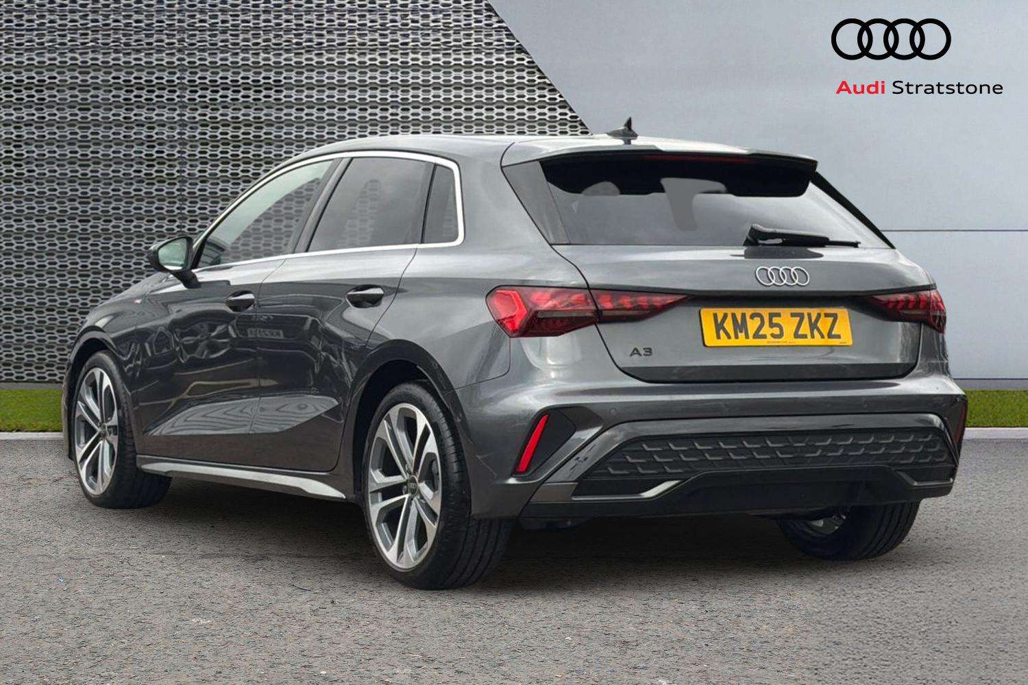 Used Audi A3 2025 for sale - 77158550: Photo 3