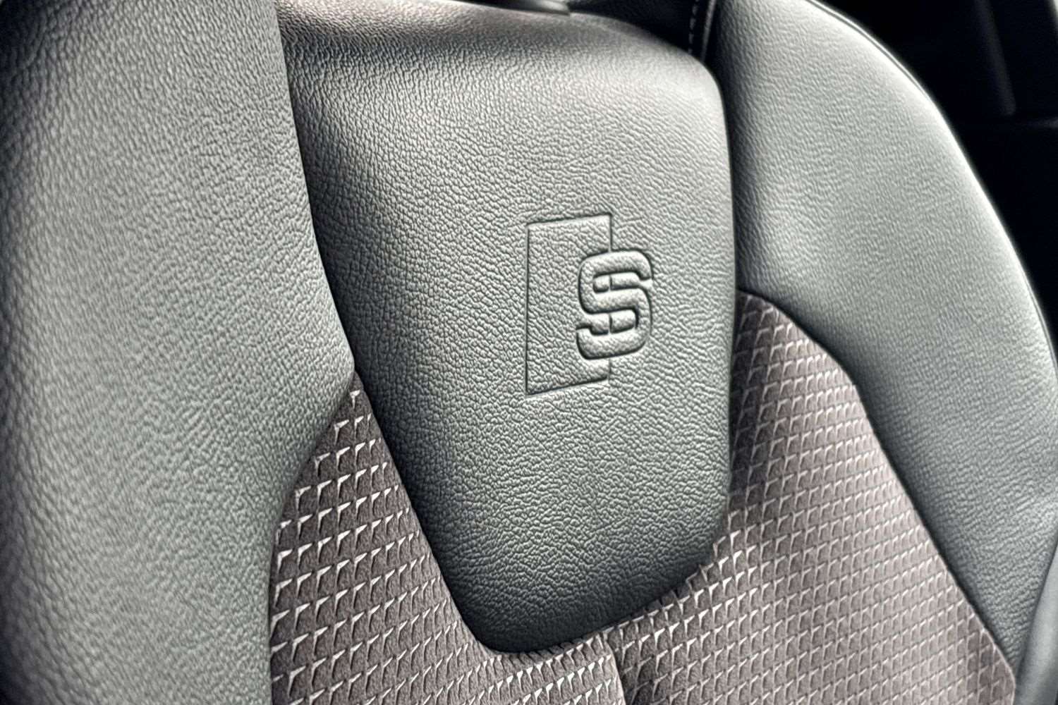 Used Audi Q2 2020 for sale - 77348054: Photo 33