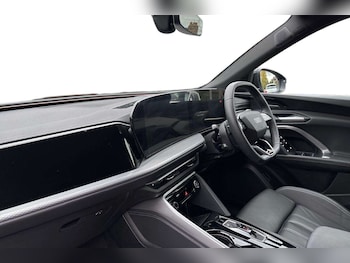 Used Audi Q5 2025 for sale - 76339547: Photo