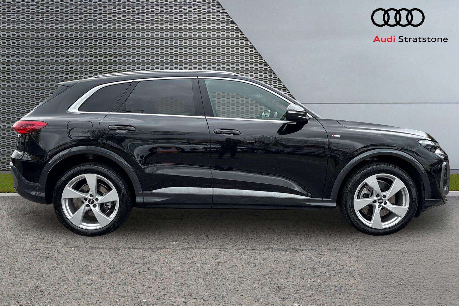 Used Audi Q5 2025 for sale - 76339547: Photo 4