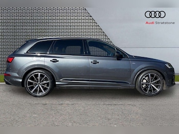 Used Audi Q7 2024 for sale - 77914068: Photo