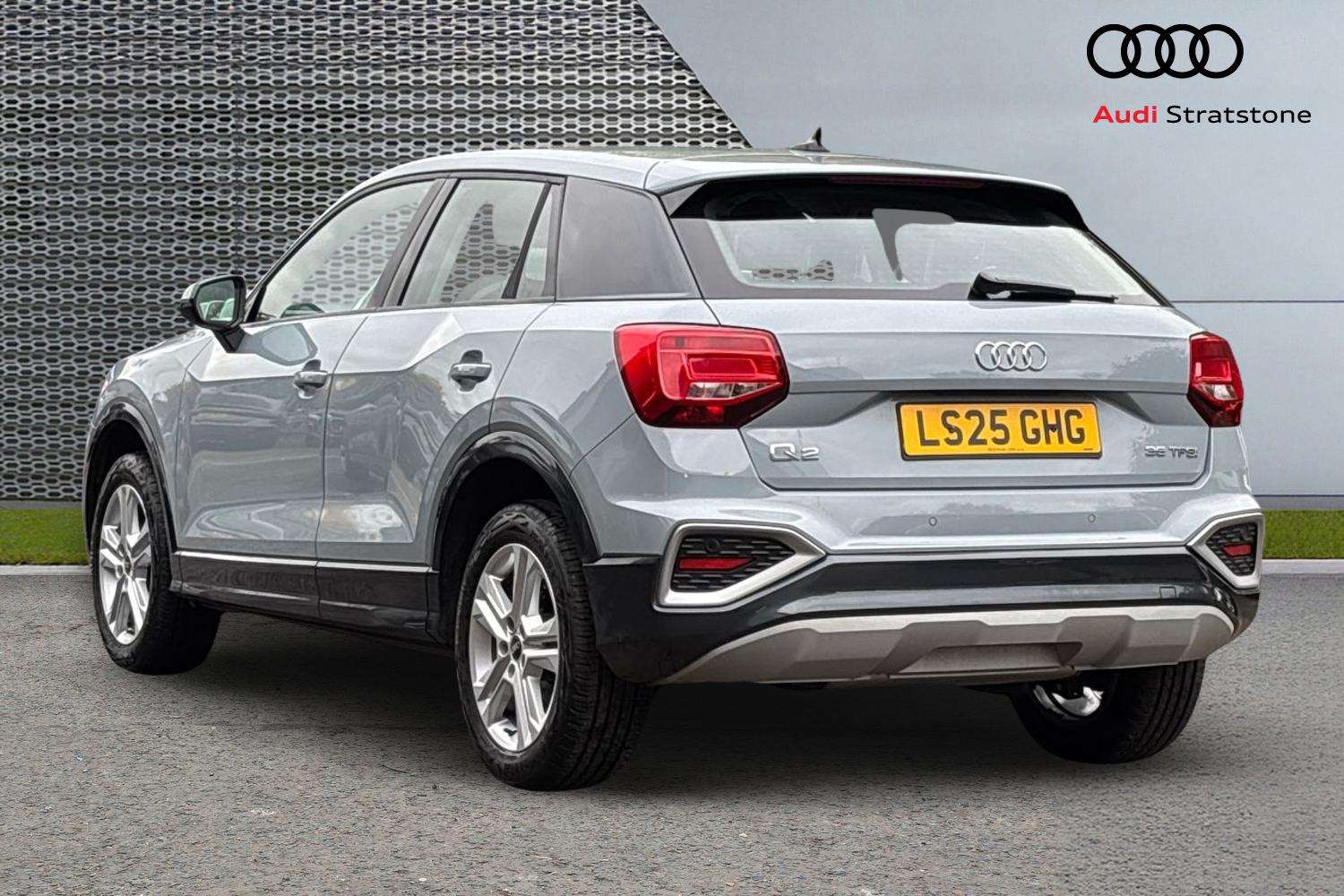Used Audi Q2 2025 for sale - 76141945: Photo 3