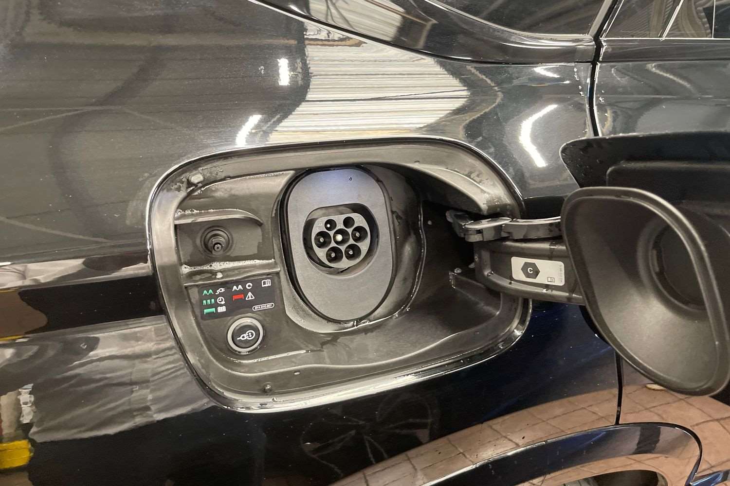 Vehicle 33