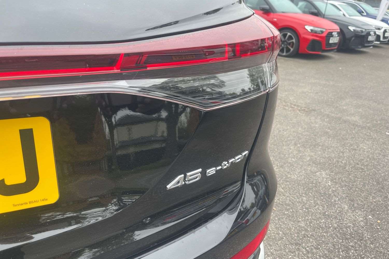 Used Audi Q4 e-tron 2025 for sale - 76746120: Photo 12