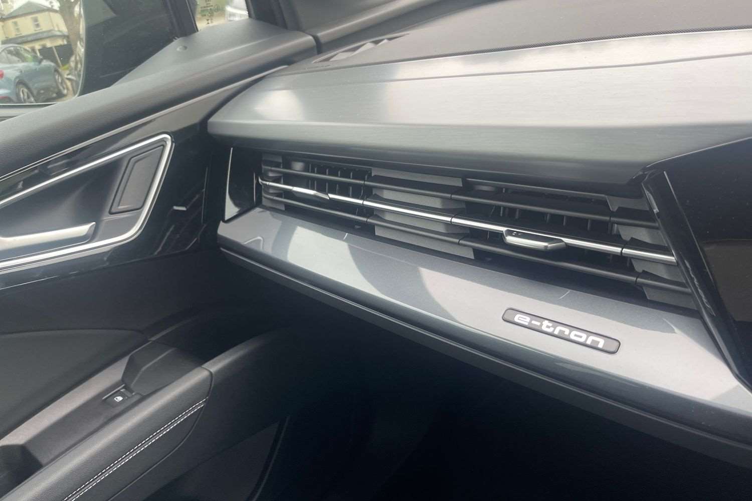 Used Audi Q4 e-tron 2025 for sale - 76746120: Photo 32