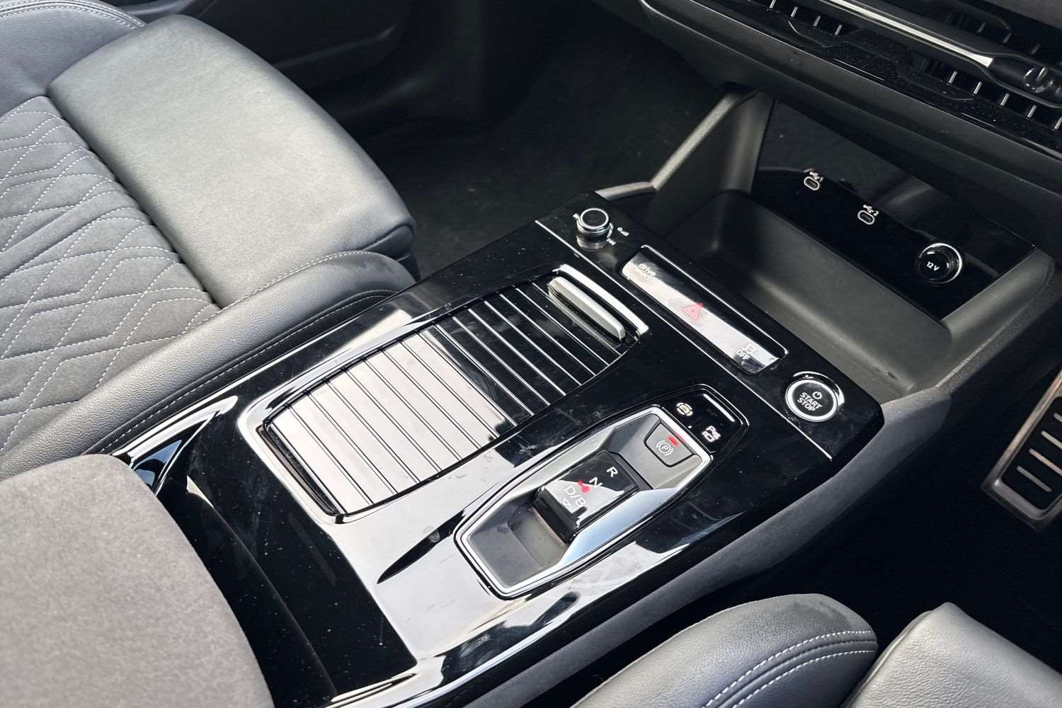 Used Audi Q6 e-tron 2025 for sale - 77239898: Photo 15