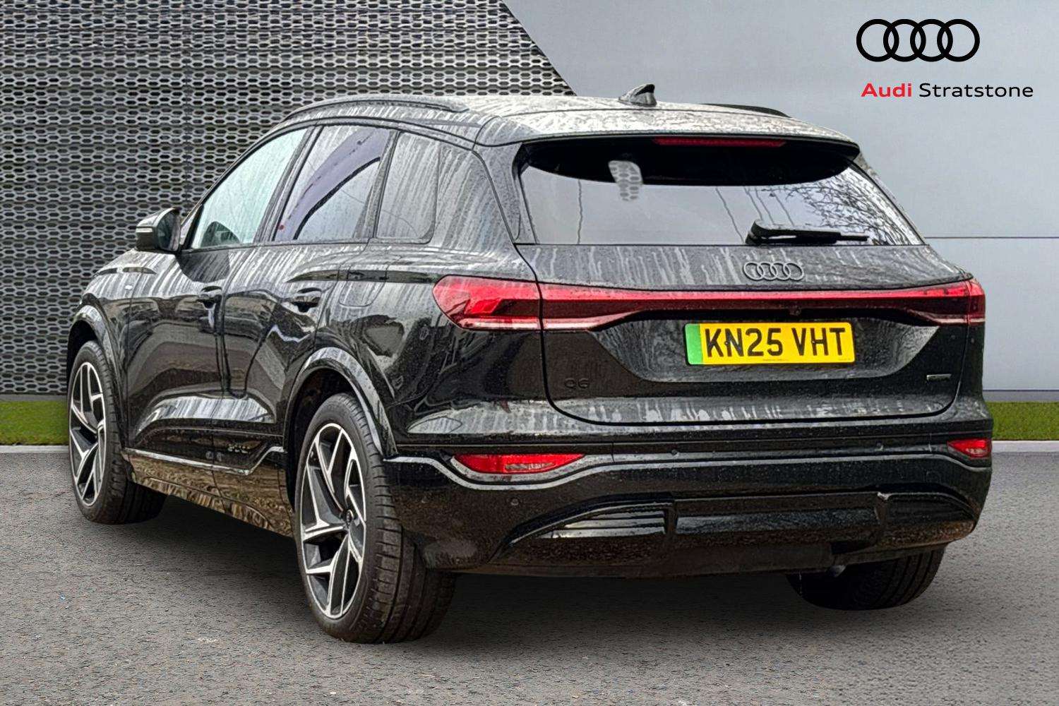 Used Audi Q6 e-tron 2025 for sale - 77239898: Photo 3