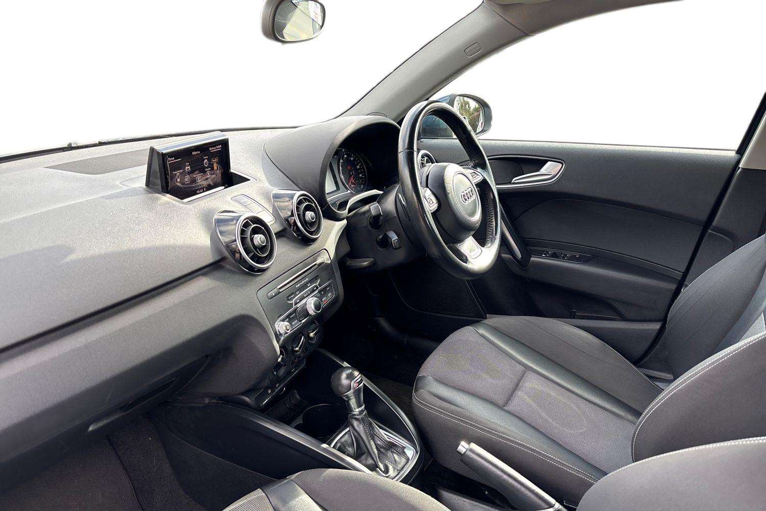 Used Audi A1 2017 for sale - 78037383: Photo 2