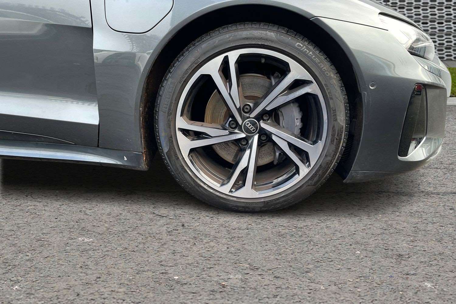 Used Audi e-tron GT 2023 for sale - 76668985: Photo 11