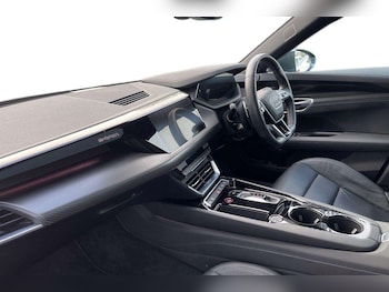 Used Audi e-tron GT 2023 for sale - 76668985: Photo