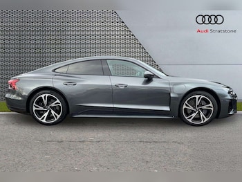 Used Audi e-tron GT 2023 for sale - 76668985: Photo