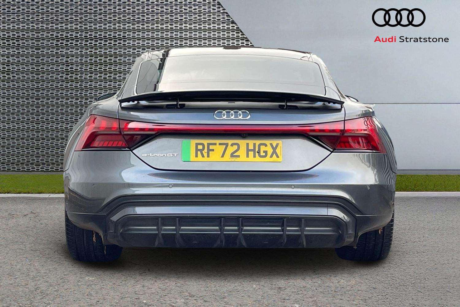 Used Audi e-tron GT 2023 for sale - 76668985: Photo 7