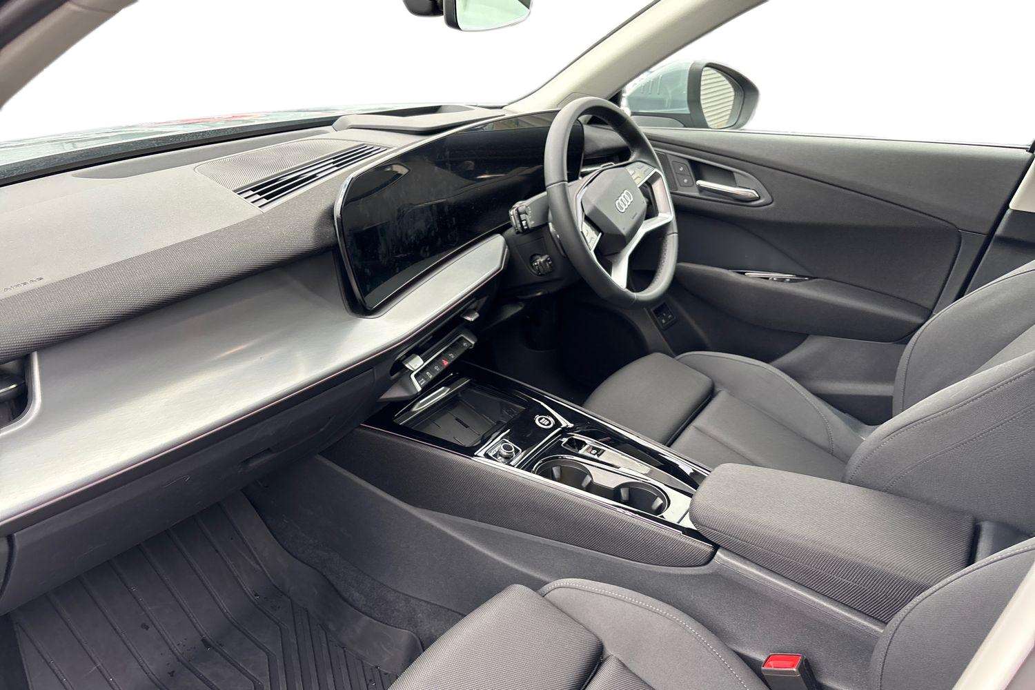 Used Audi Q3 2025 for sale - 77373871: Photo 2