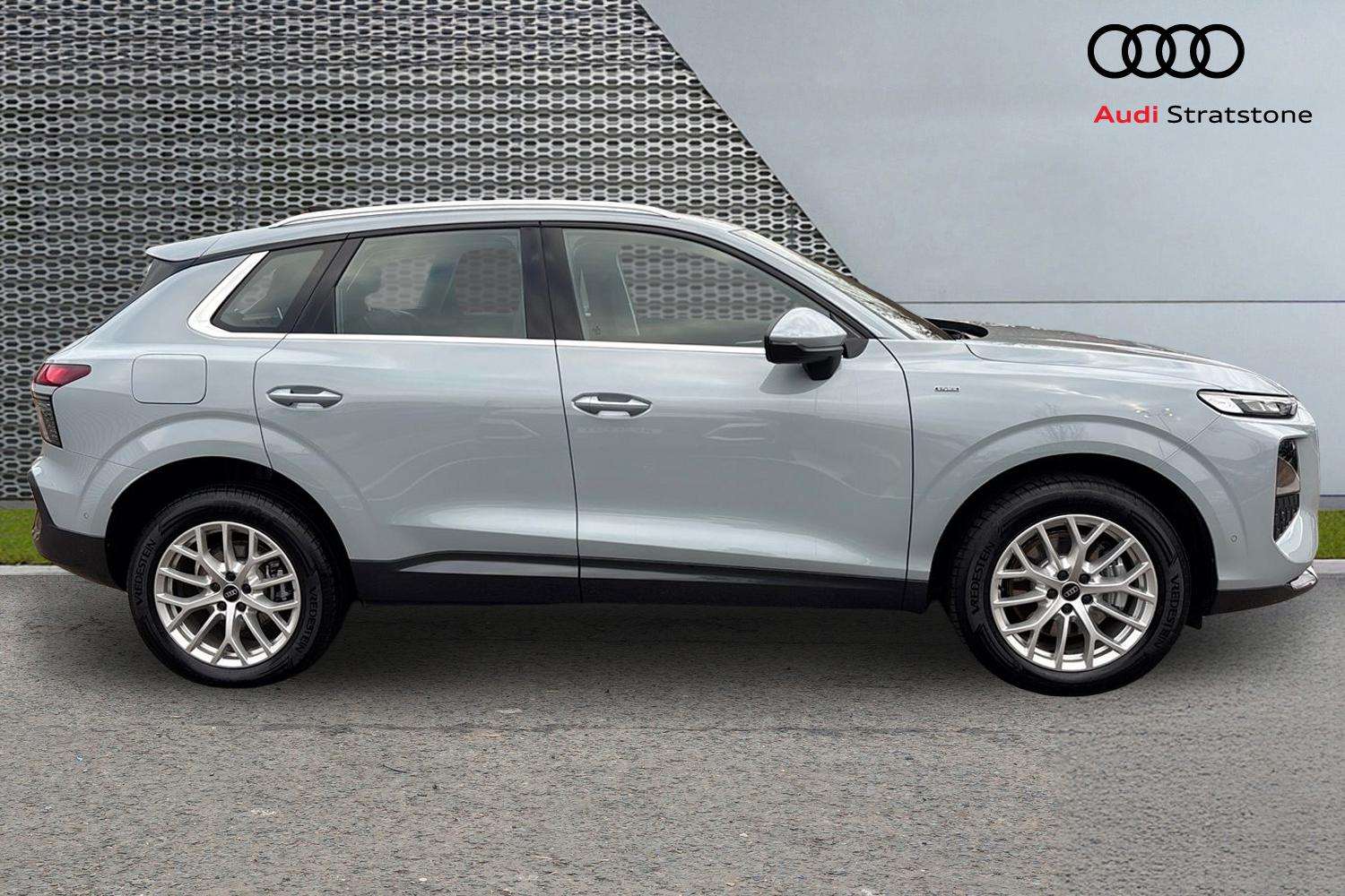 Used Audi Q3 2025 for sale - 77373871: Photo 4