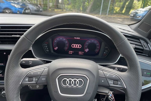 Used Audi Q3 2025 for sale - 75452787: Photo 17