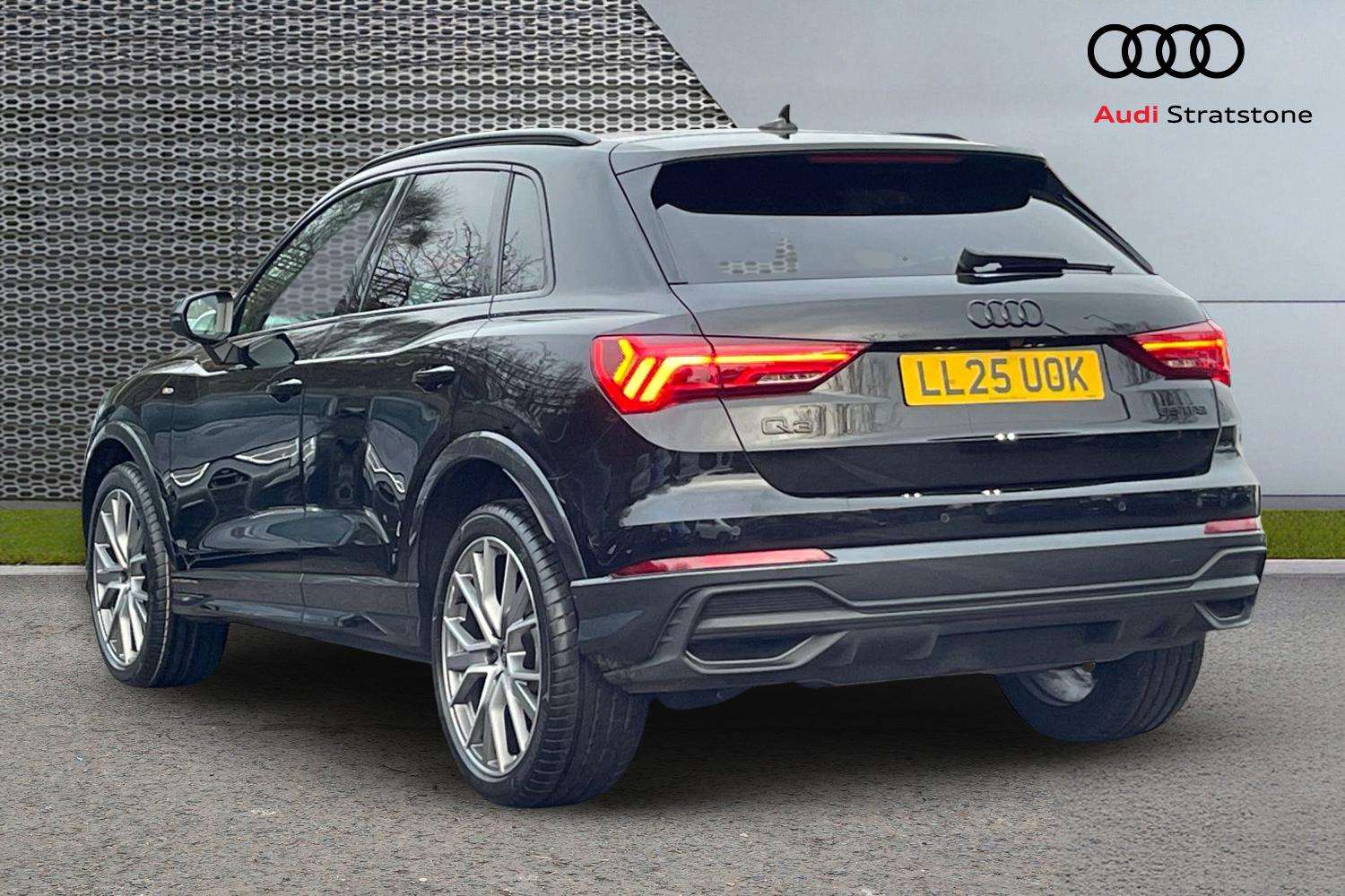 Used Audi Q3 2025 for sale - 77397897: Photo 3