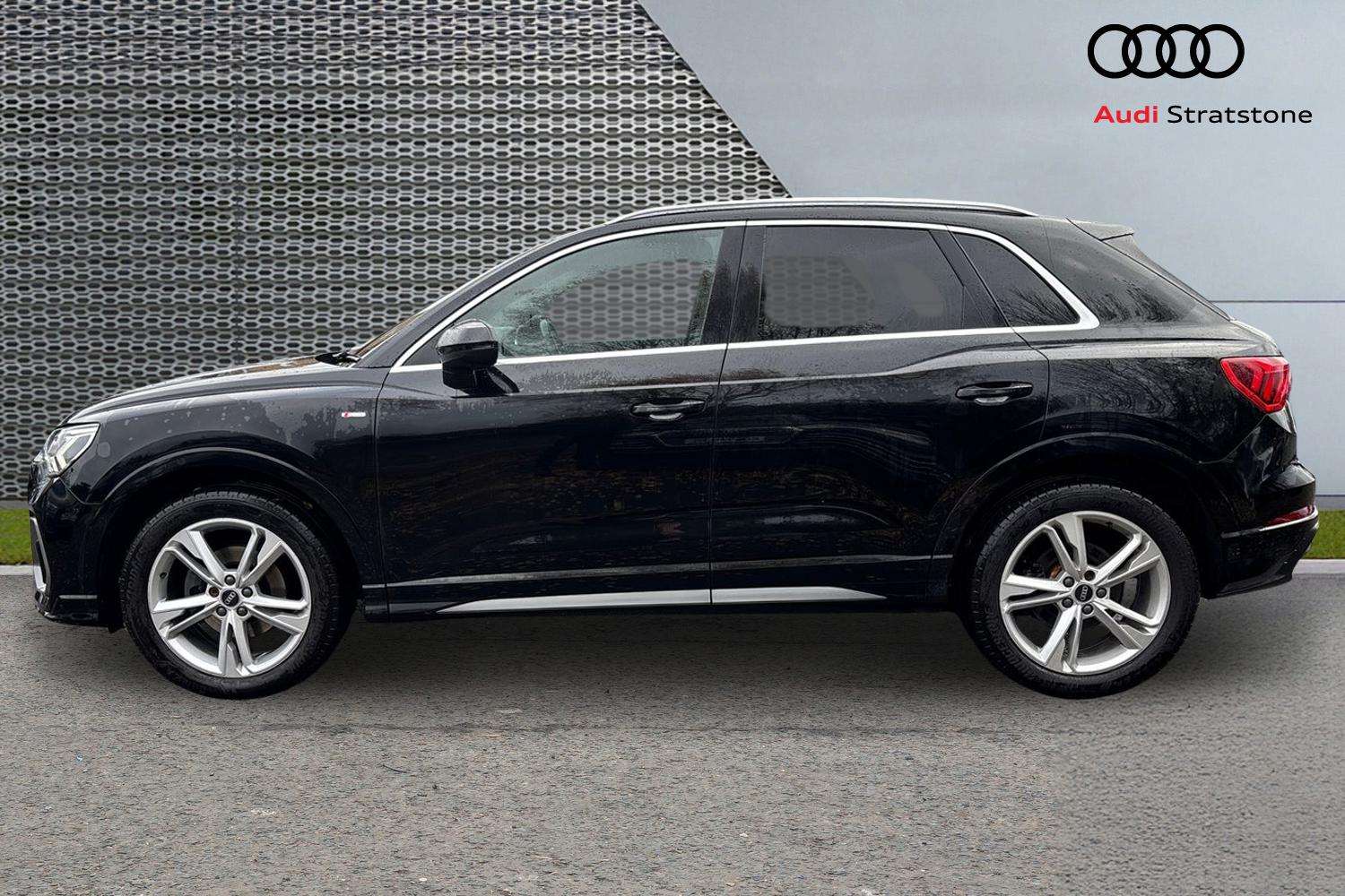 Used Audi Q3 2021 for sale - 76967724: Photo 8