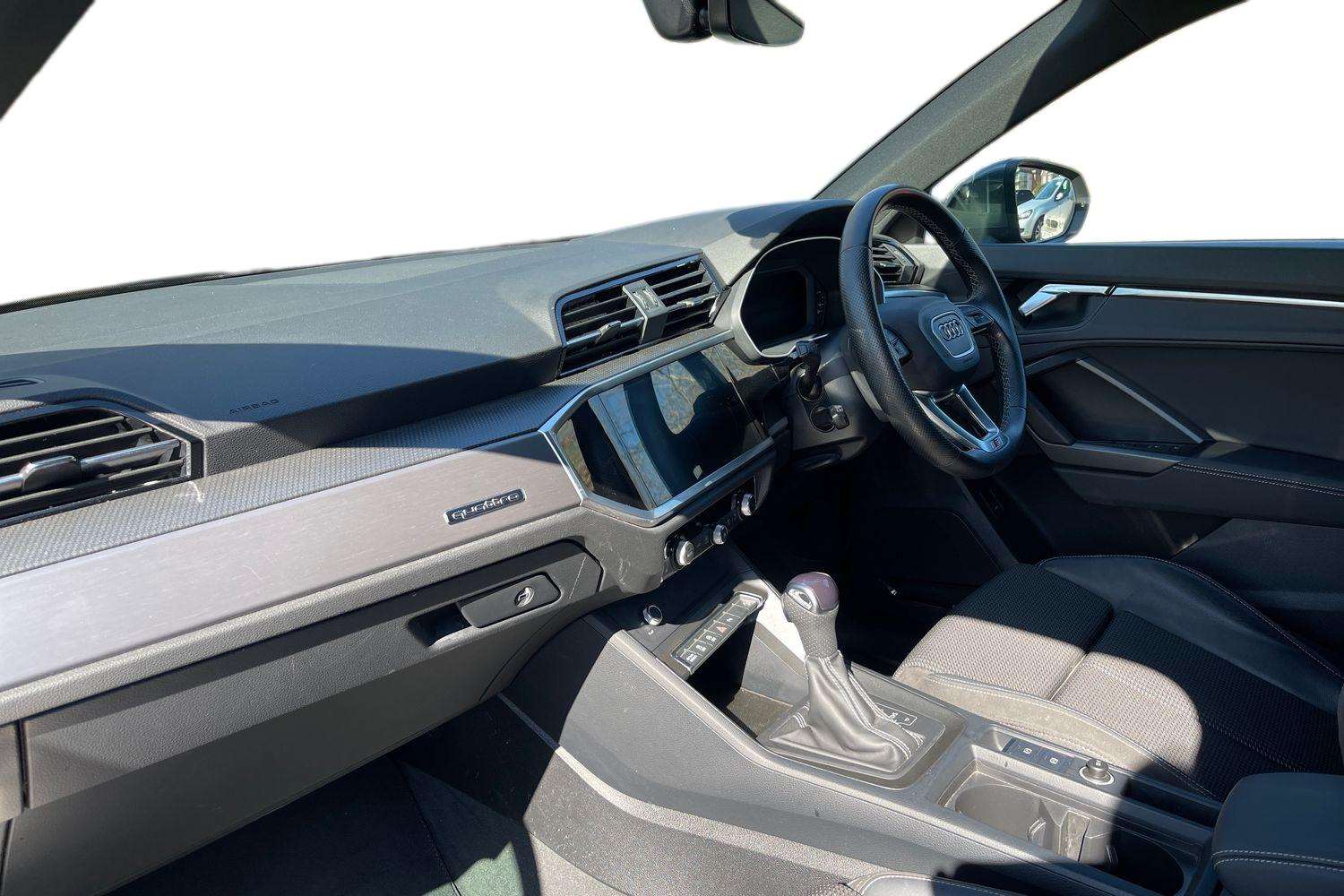 Used Audi Q3 2022 for sale - 78161632: Photo 2