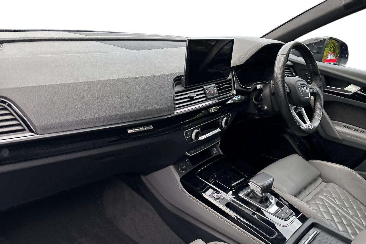 Used Audi Q5 2022 for sale - 76401360: Photo 2