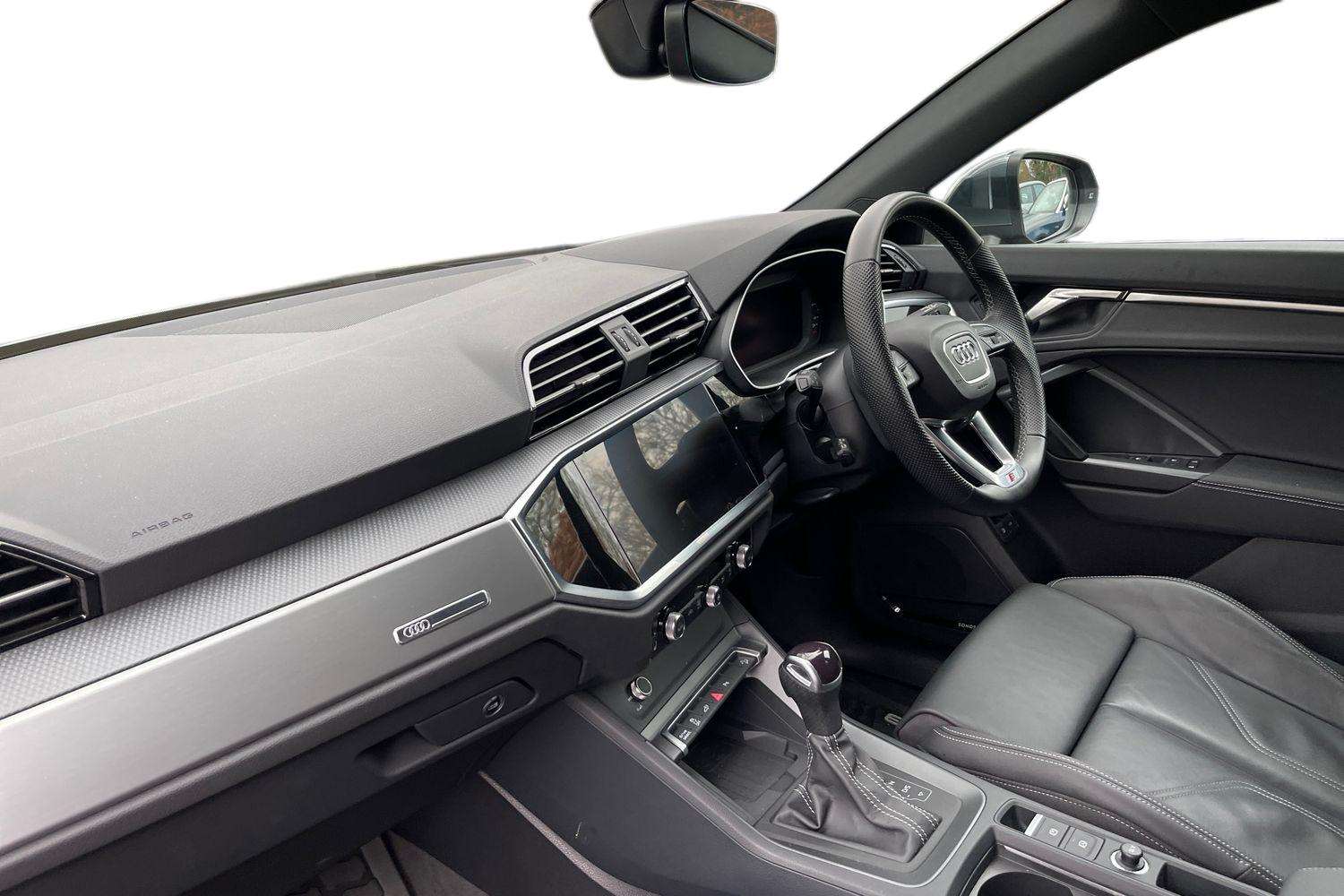 Used Audi Q3 2024 for sale - 76967838: Photo 2