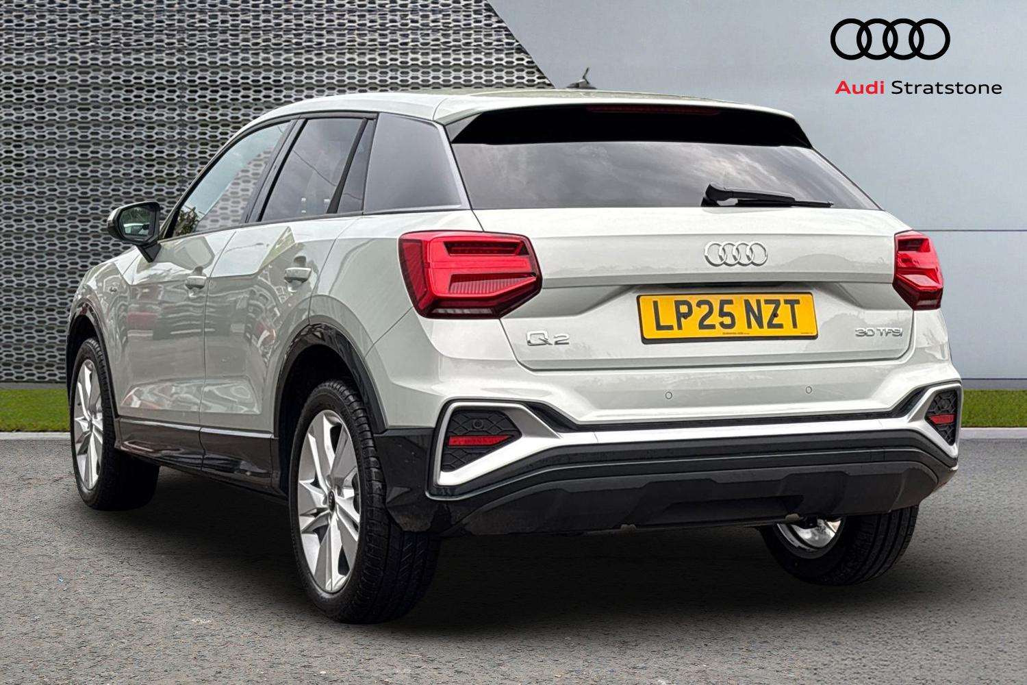 Used Audi Q2 2025 for sale - 76401354: Photo 3