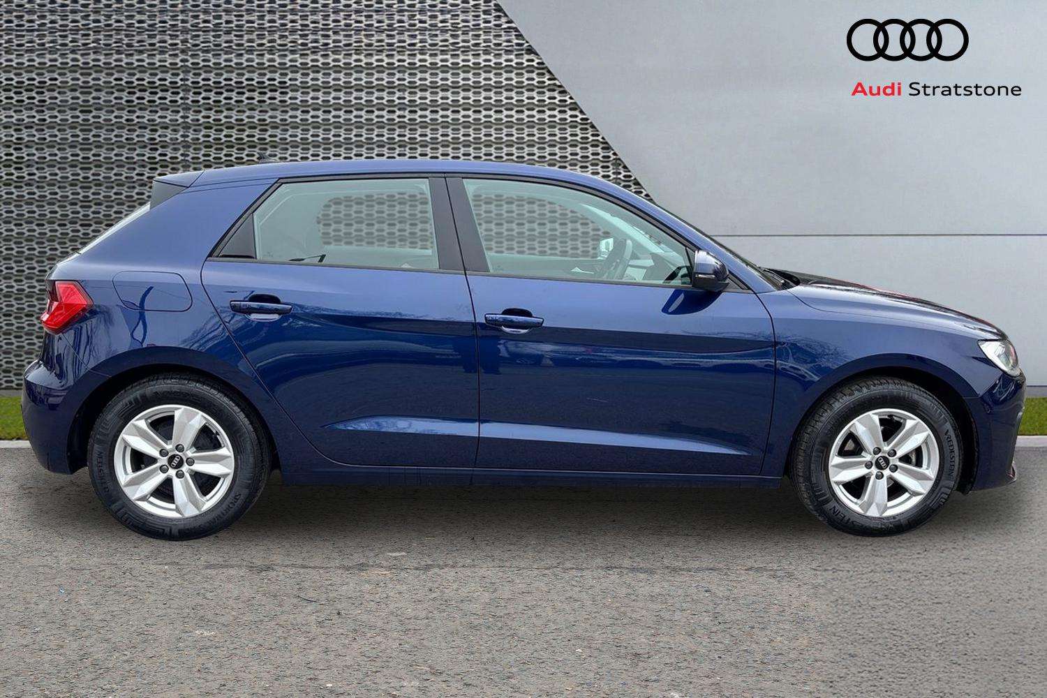 Used Audi A1 2023 for sale - 77996147: Photo 4