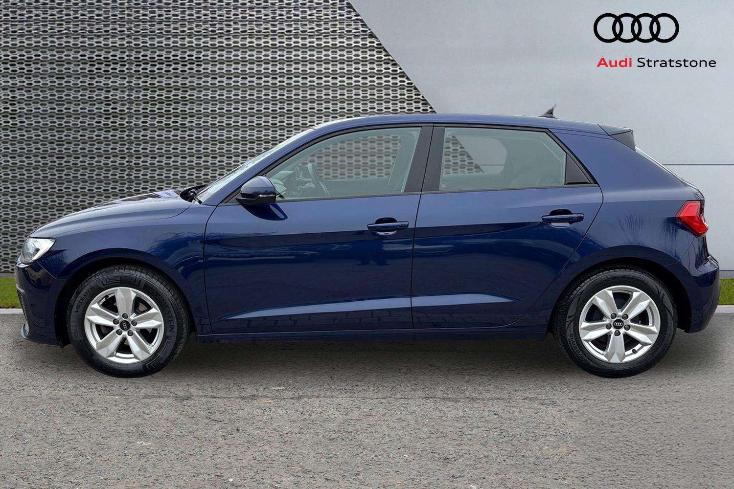 Used Audi A1 2023 for sale - 77996147: Photo 8