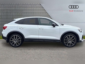 Used Audi Q3 2020 for sale - 76435803: Photo