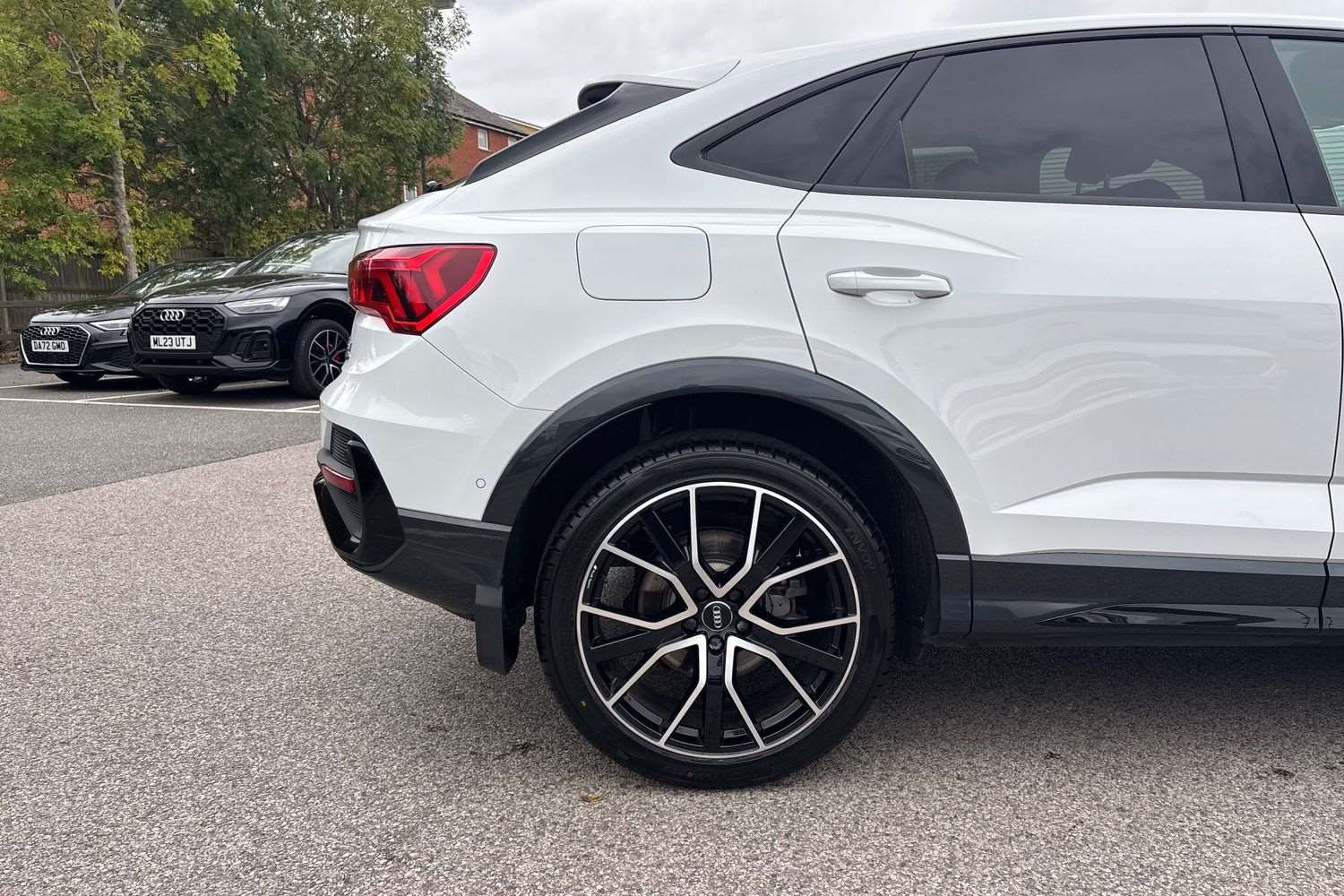 Used Audi Q3 2020 for sale - 76435803: Photo 9