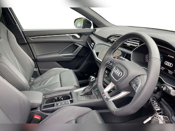 Used Audi Q3 2024 for sale - 76339573: Photo