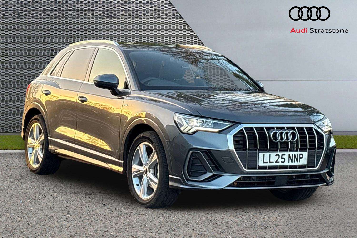 Used Audi Q3 2025 for sale - 76916118: Photo 1