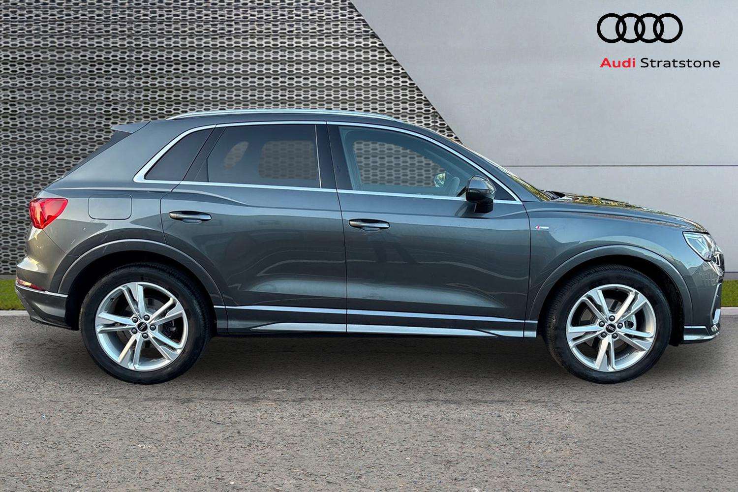 Used Audi Q3 2025 for sale - 76916118: Photo 4