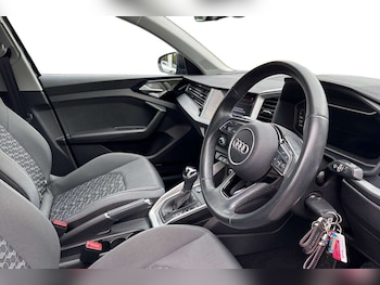 Used Audi A1 2023 for sale - 76141533: Photo