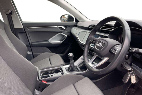 Used Audi Q3 2022 for sale - 76141879: Photo 2