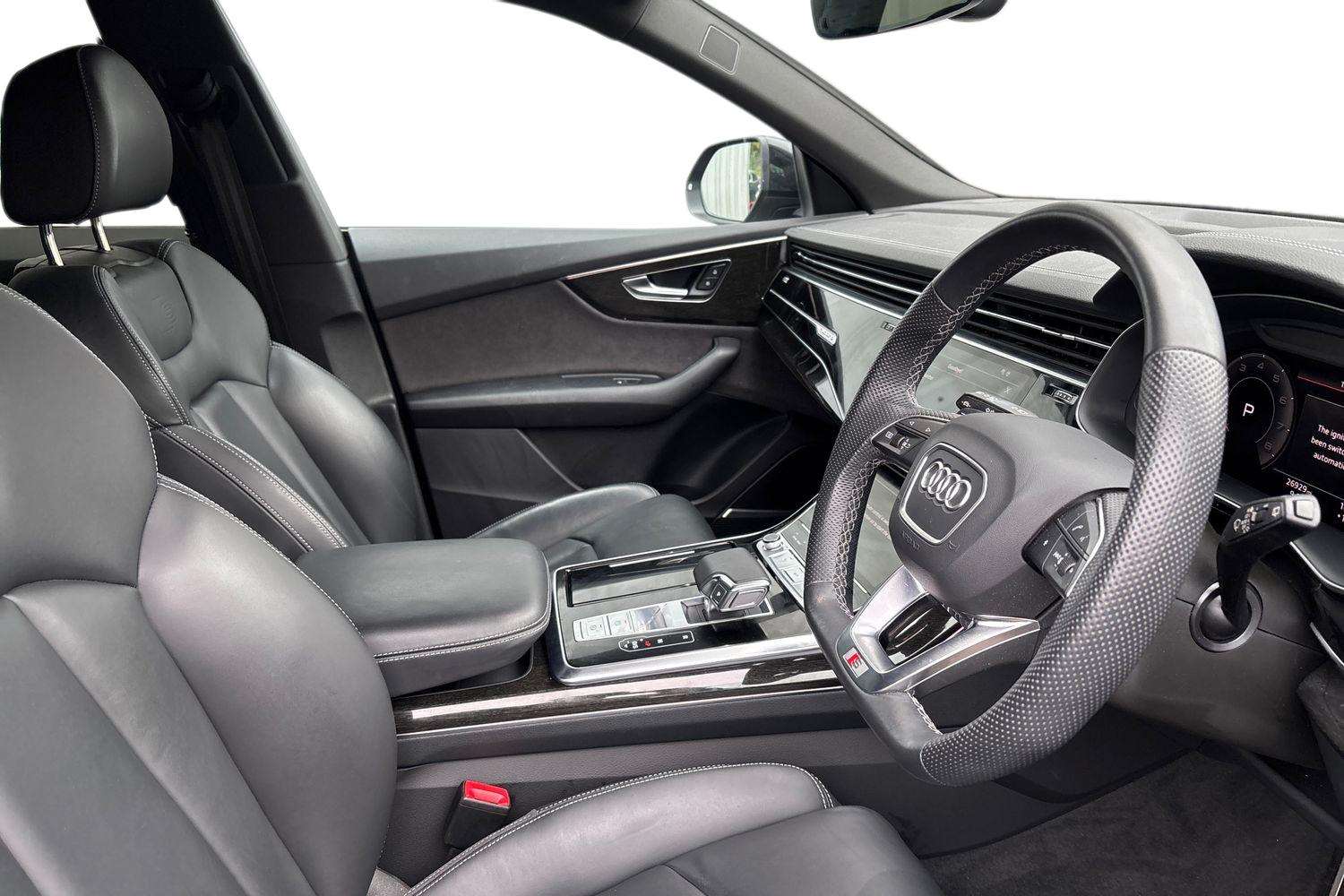 Used Audi Q8 2022 for sale - 76141528: Photo 2