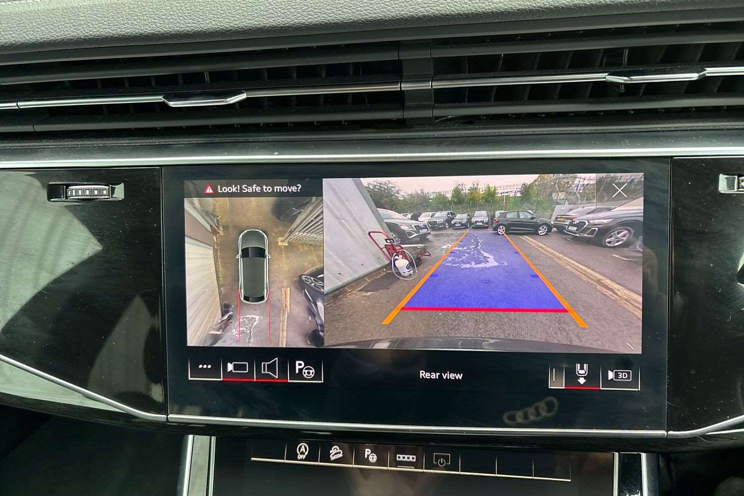 Used Audi Q8 2022 for sale - 76141528: Photo 28