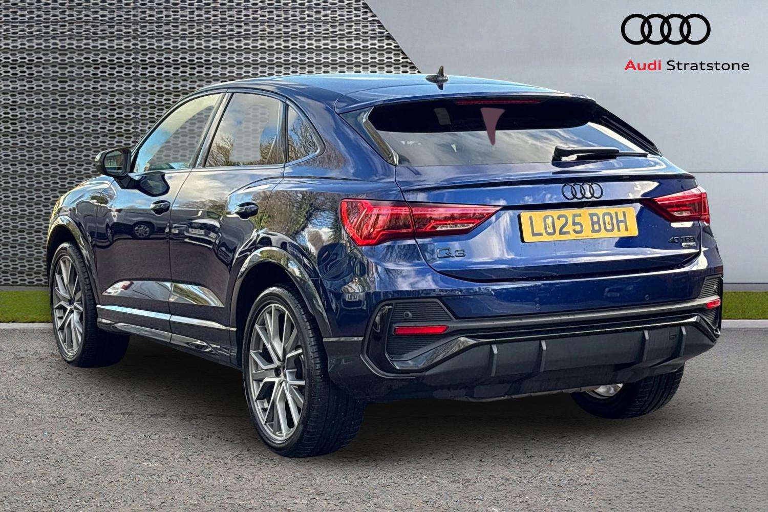 Used Audi Q3 2025 for sale - 76902462: Photo 3