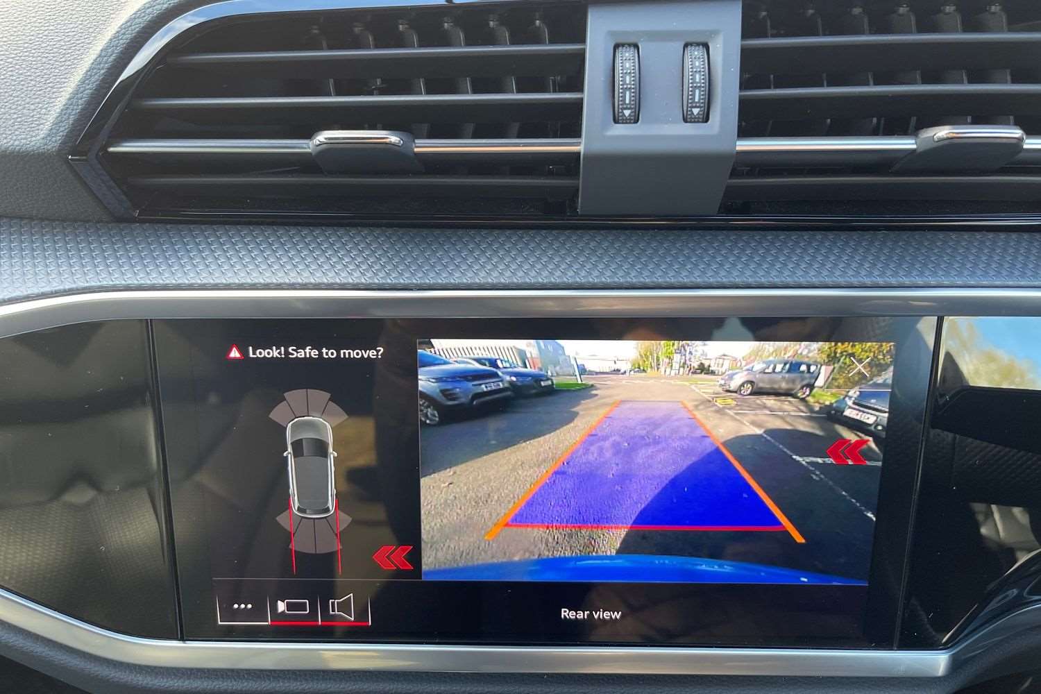 Used Audi Q3 2022 for sale - 76610676: Photo 31